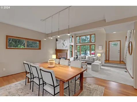 10145 Sw Cynthia Street Beaverton OR 97008