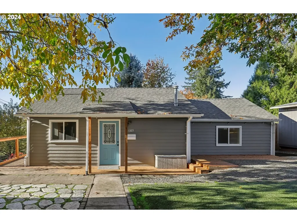 1325 Polk Street Oregon City OR 97045