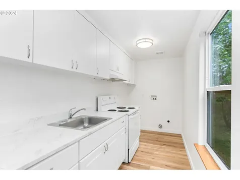 4530 NE 26th Avenue Portland OR 97211