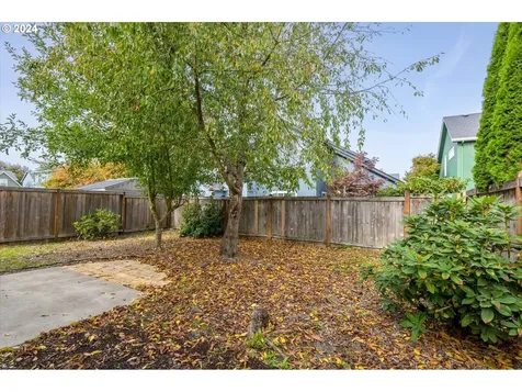 5565 King Arthur Court Eugene OR 97402