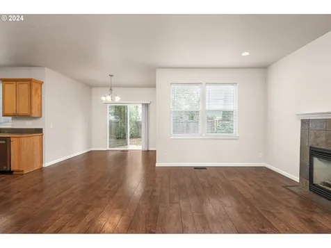 5565 King Arthur Court Eugene OR 97402