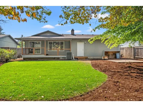 15813 NE Sacramento Street Portland OR 97230