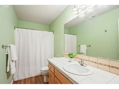3121 N Juniper Drive Newberg OR 97132