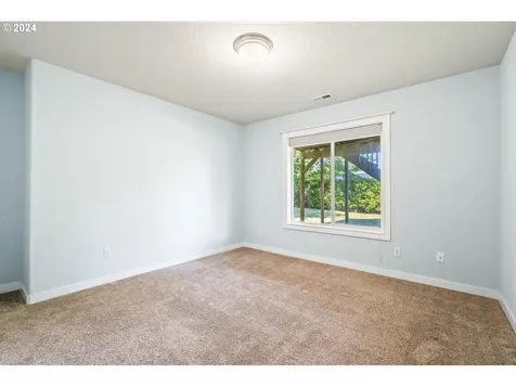 3121 N Juniper Drive Newberg OR 97132