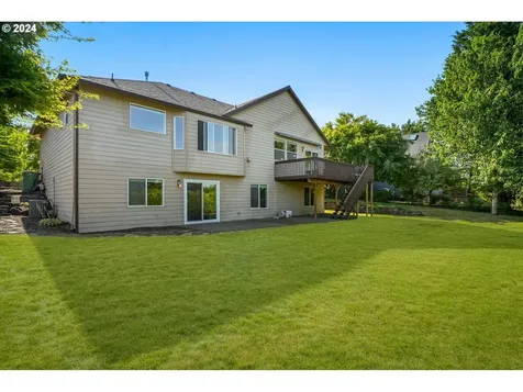 3121 N Juniper Drive Newberg OR 97132