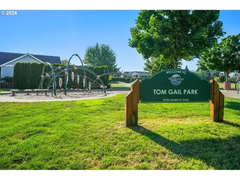 3121 N Juniper Drive Newberg OR 97132