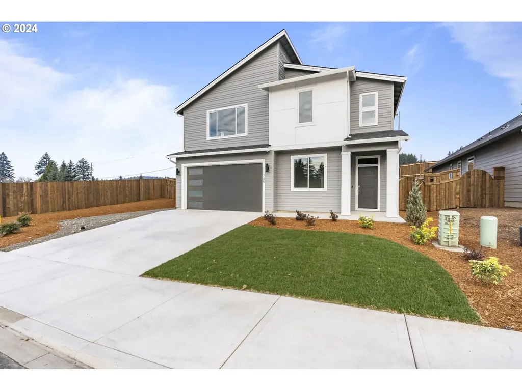 745 W 10th Street La Center WA 98629