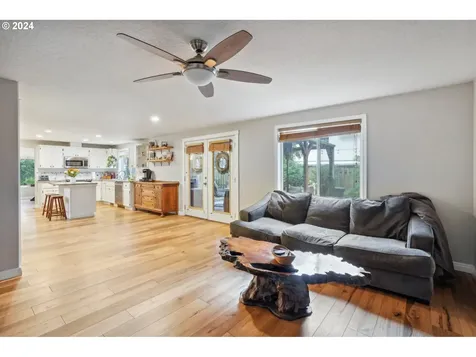 14211 NE 53rd Street Vancouver WA 98682