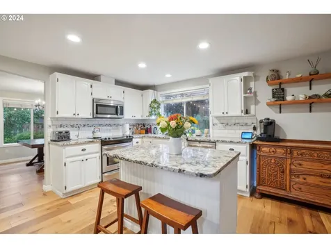 14211 NE 53rd Street Vancouver WA 98682