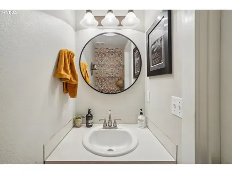 14211 NE 53rd Street Vancouver WA 98682