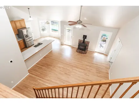 167 Gray Squirrel Court Winchester OR 97495