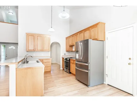 167 Gray Squirrel Court Winchester OR 97495