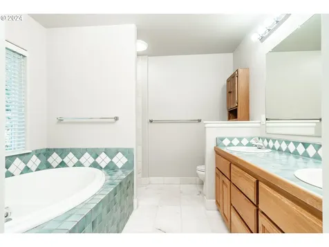 167 Gray Squirrel Court Winchester OR 97495