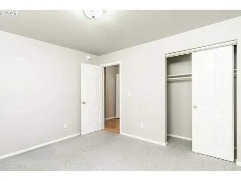 167 Gray Squirrel Court Winchester OR 97495