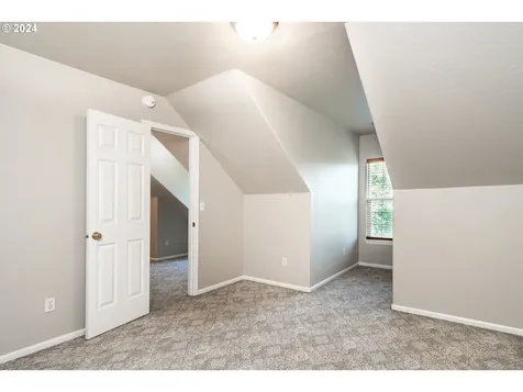 167 Gray Squirrel Court Winchester OR 97495