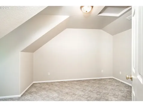 167 Gray Squirrel Court Winchester OR 97495