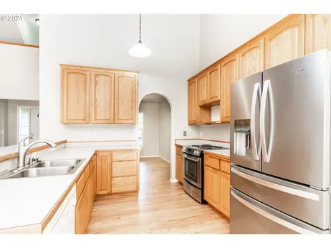 167 Gray Squirrel Court Winchester OR 97495