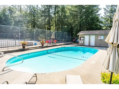 167 Gray Squirrel Court Winchester OR 97495