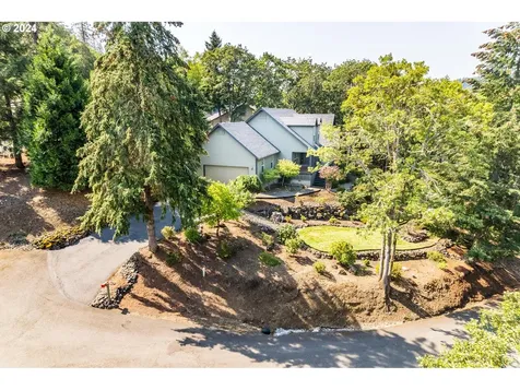 167 Gray Squirrel Court Winchester OR 97495