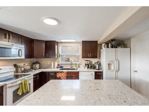2400 E 25th Street Vancouver WA 98661