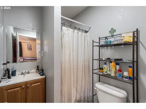 2400 E 25th Street Vancouver WA 98661