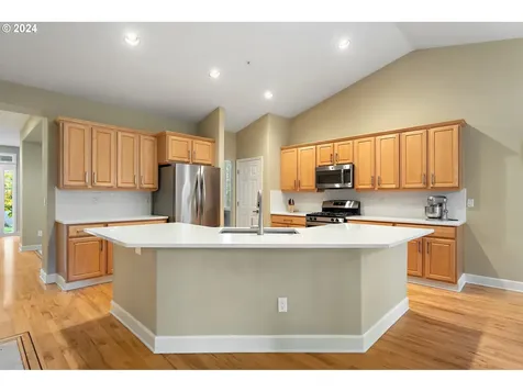 16265 Barlow Drive Oregon City OR 97045