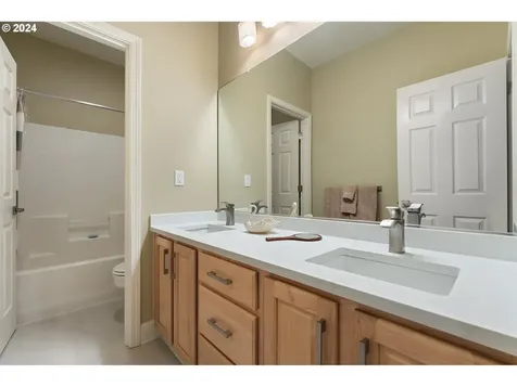 16265 Barlow Drive Oregon City OR 97045