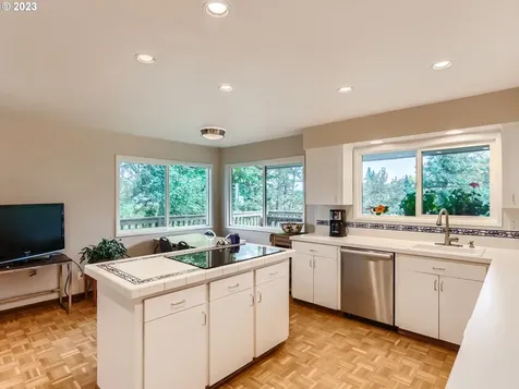 7130 Sw Gable Park Road Portland OR 97225