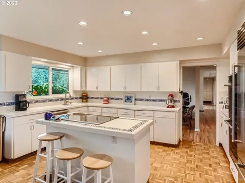 7130 Sw Gable Park Road Portland OR 97225