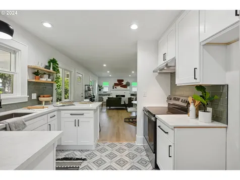 604 Se 78th Avenue Portland OR 97215