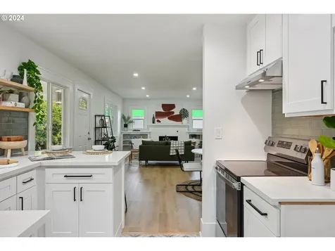604 Se 78th Avenue Portland OR 97215