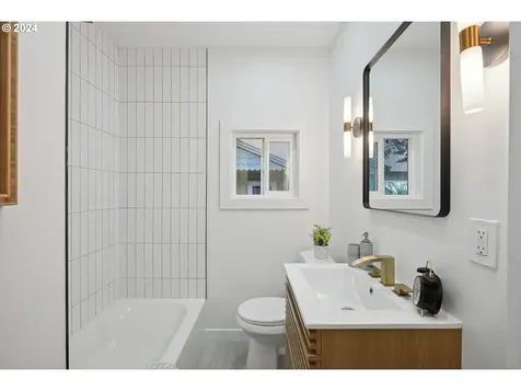 604 Se 78th Avenue Portland OR 97215