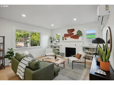 604 Se 78th Avenue Portland OR 97215