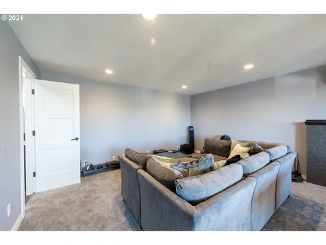 32791 NW Ridge Drive Scappoose OR 97056