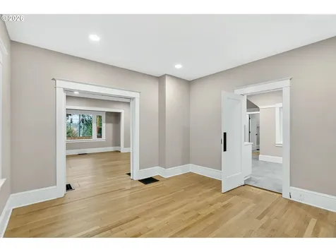5465 SW Scholls Ferry Road Portland OR 97225