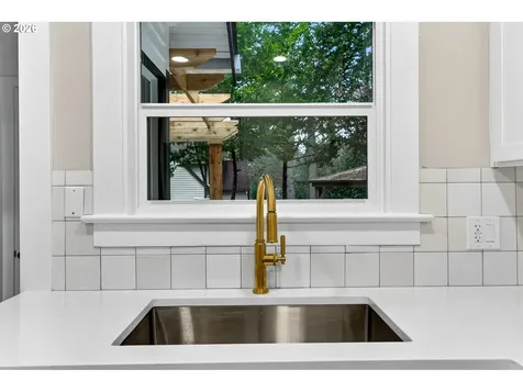 5465 SW Scholls Ferry Road Portland OR 97225