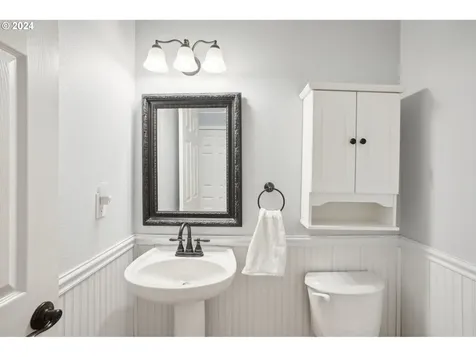16312 NE 65th Street Vancouver WA 98682