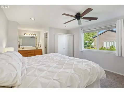16312 NE 65th Street Vancouver WA 98682