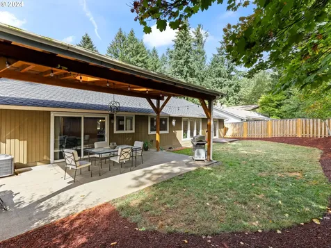 21208 Sw Arapaho Court Tualatin OR 97062