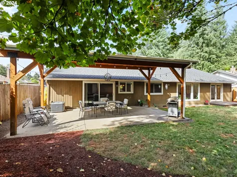 21208 Sw Arapaho Court Tualatin OR 97062