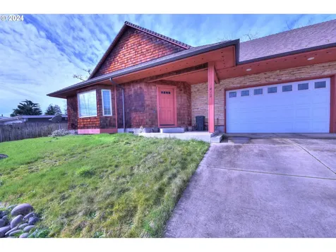 1412 S 57th Street Springfield OR 97478