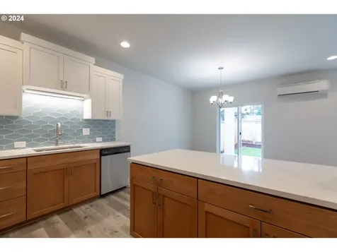 16009 NE 30th Street Vancouver WA 98682