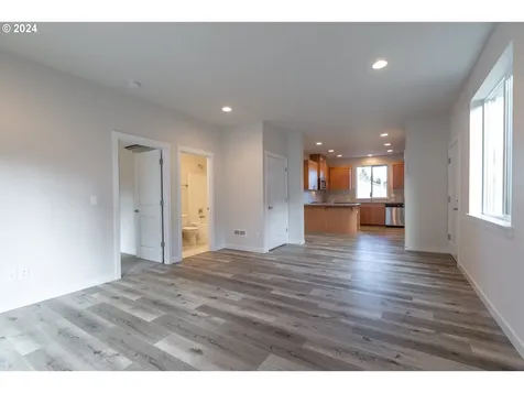 16009 NE 30th Street Vancouver WA 98682