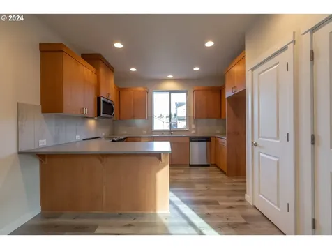 16009 NE 30th Street Vancouver WA 98682