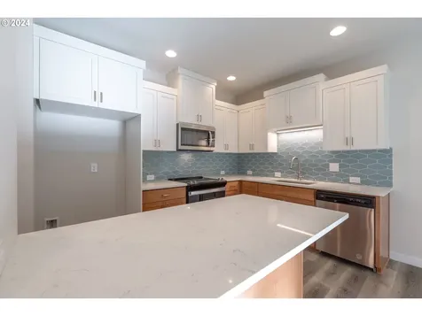 16009 NE 30th Street Vancouver WA 98682