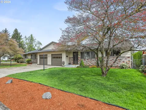 565 Barton Avenue Gladstone OR 97027