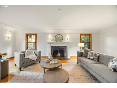 3055 NW Cumberland Road Portland OR 97210