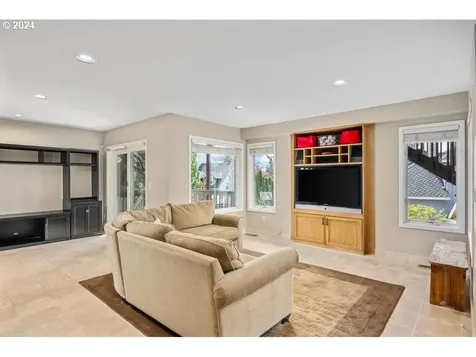 3900 Edgewood Court West Linn OR 97068