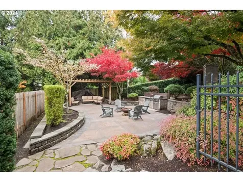3900 Edgewood Court West Linn OR 97068