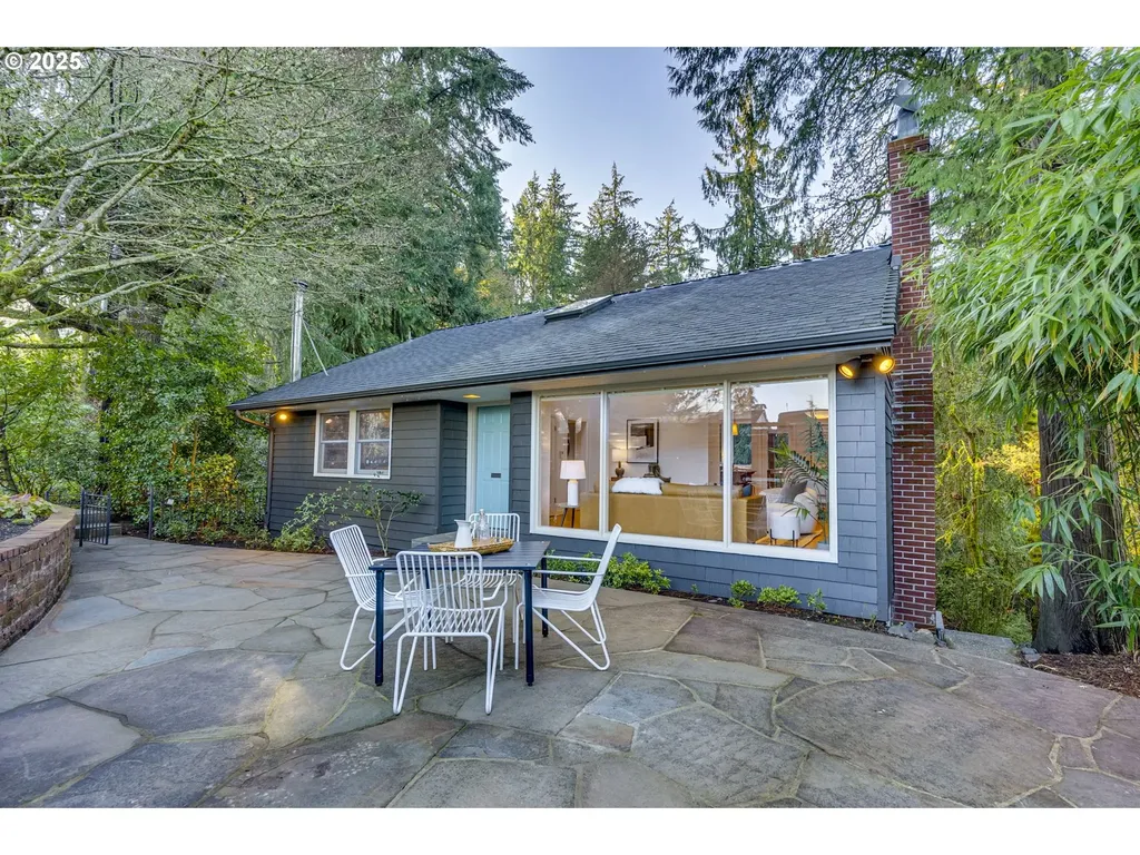 3350 NW Luray Terrace Portland OR 97210